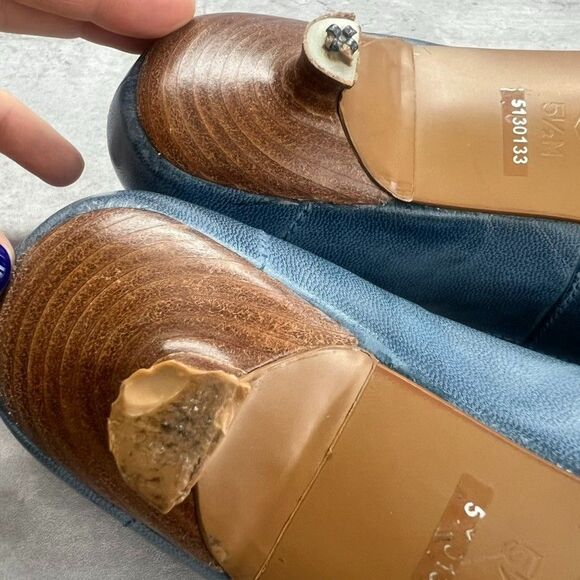 Diba USA Muted Blue Leather Pointed Toe Kitten Heel Loafers Womens Size 5.5M - Picture 7 of 10